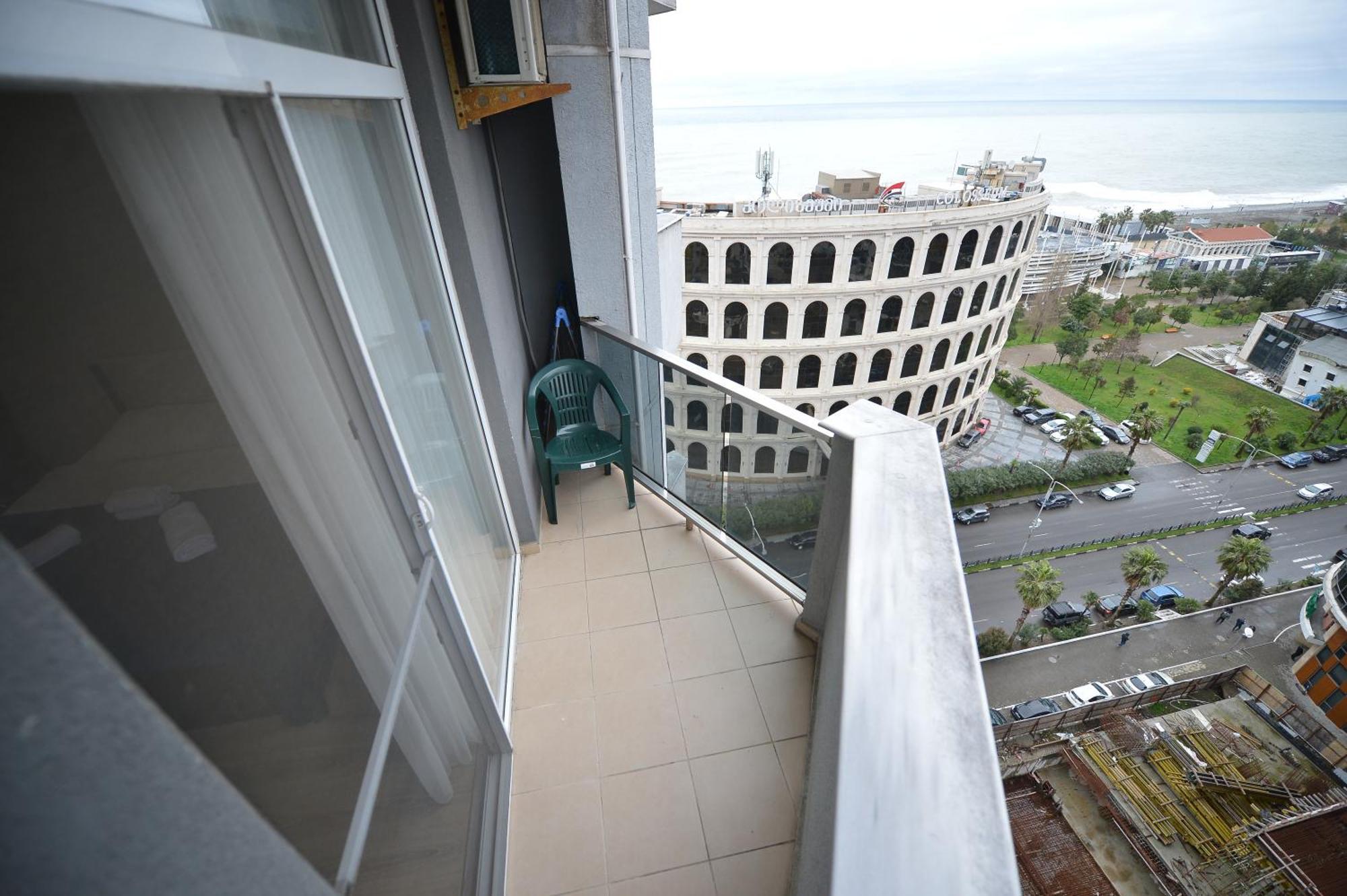 Orbi Batumi Apart Hotel Sea View Luaran gambar